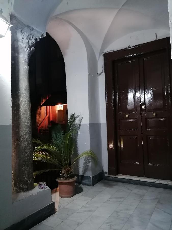 Aurora E Dad Naples Center B&B Екстер'єр фото