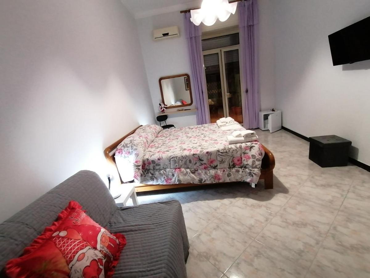 Aurora E Dad Naples Center B&B Екстер'єр фото