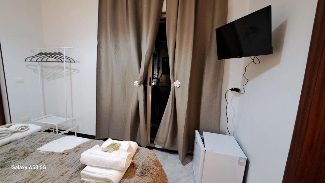 Aurora E Dad Naples Center B&B Екстер'єр фото